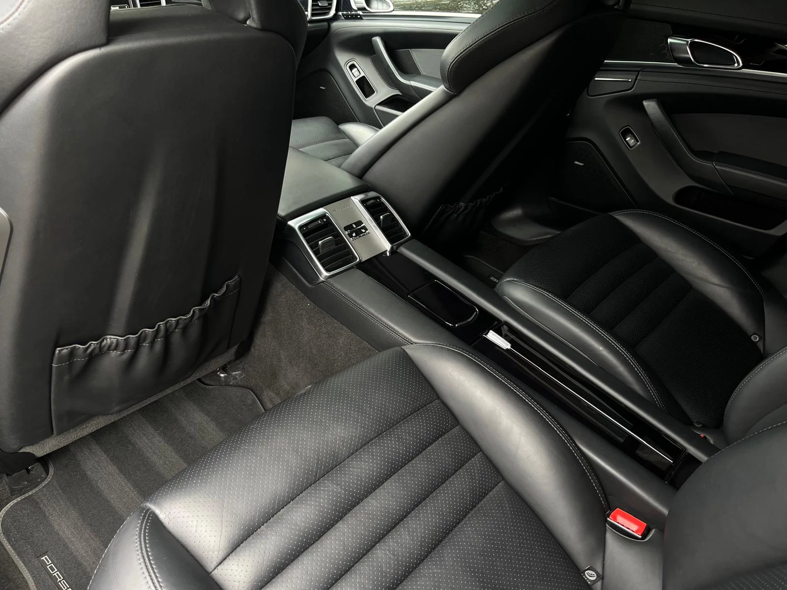 Hoofdafbeelding Porsche Panamera