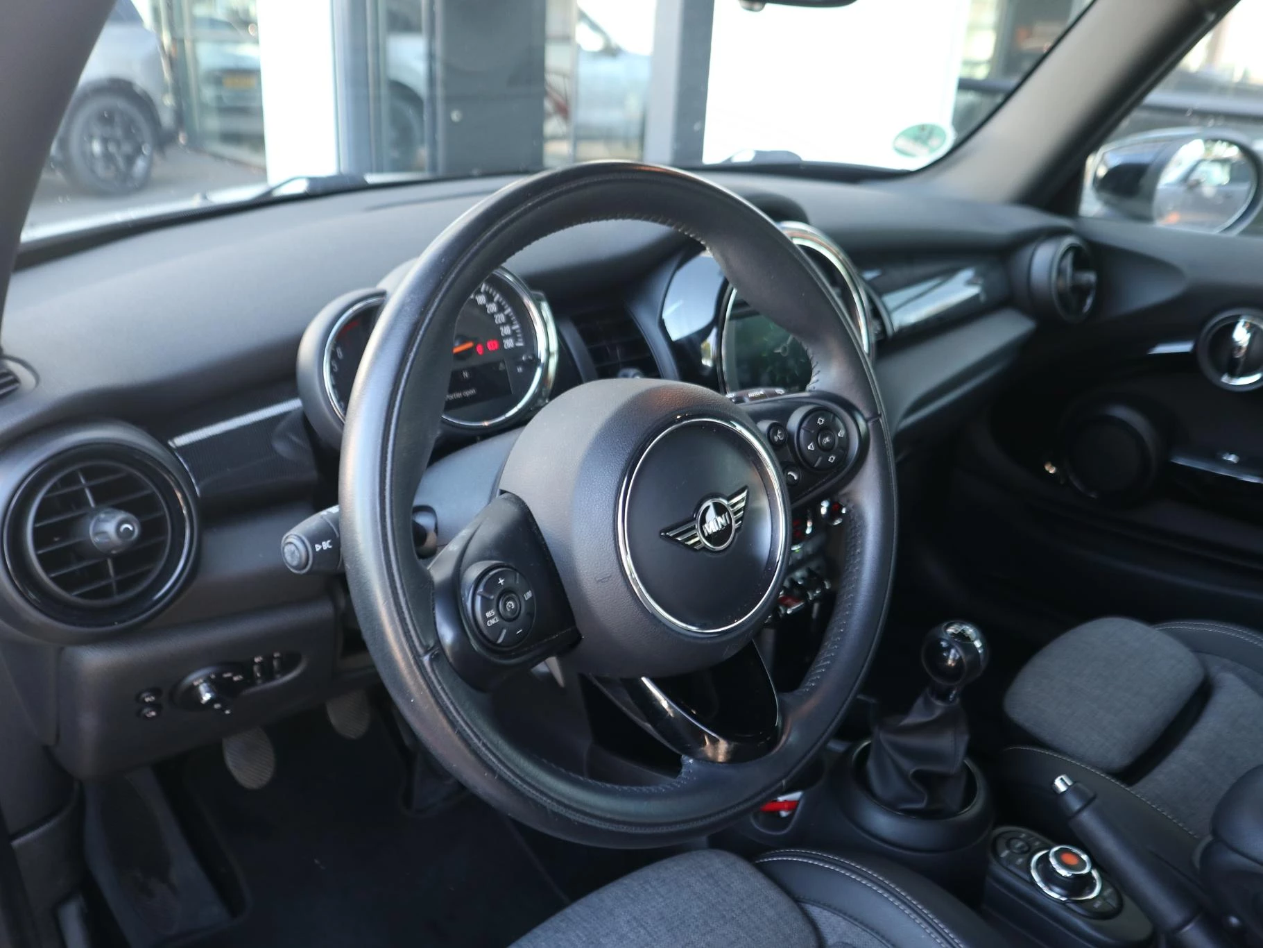 Hoofdafbeelding MINI 3-deurs