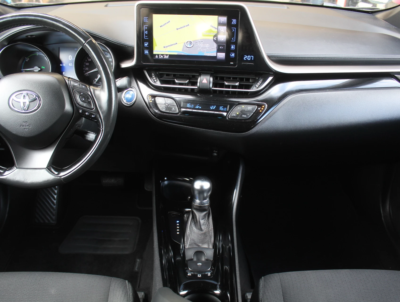 Hoofdafbeelding Toyota C-HR