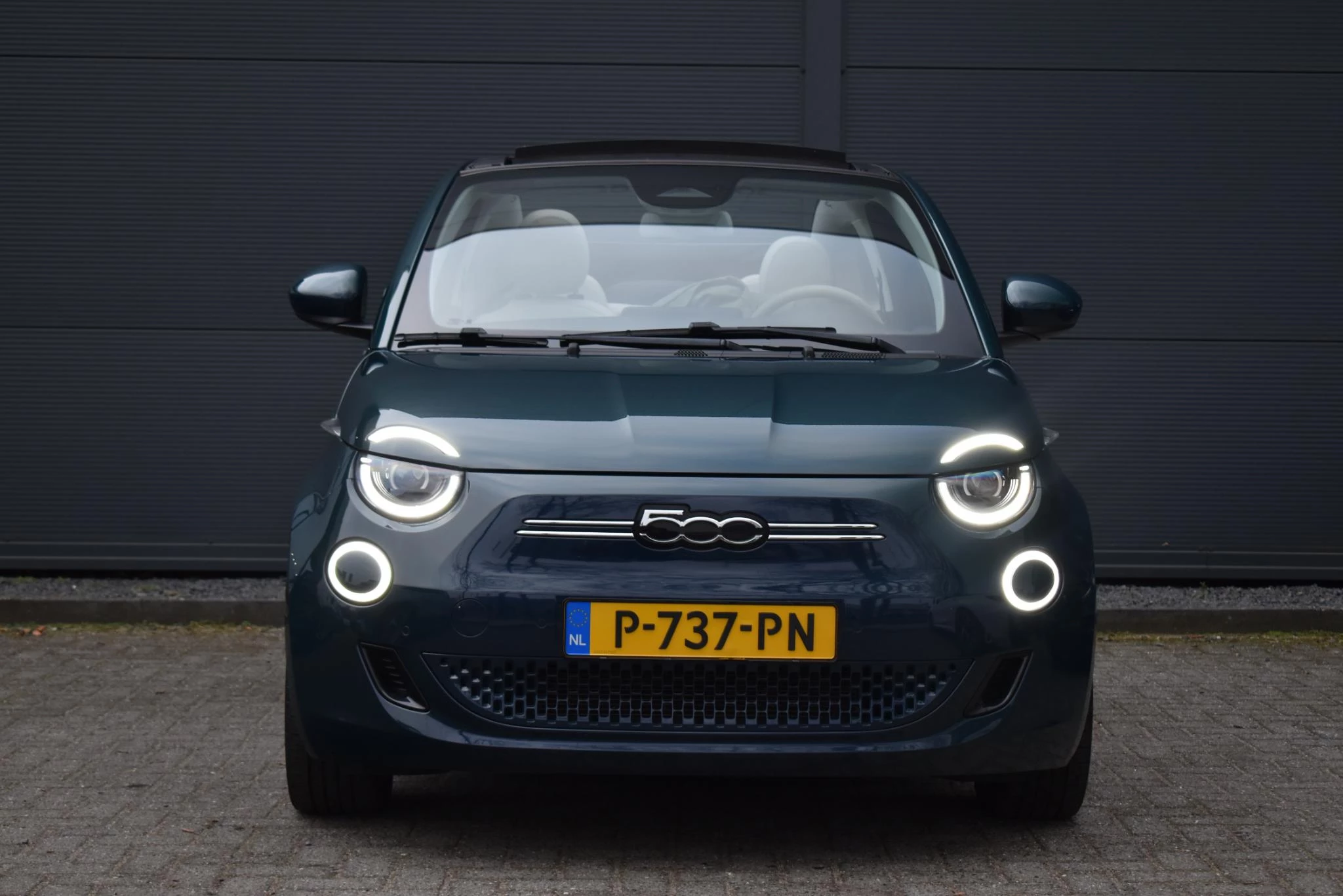 Hoofdafbeelding Fiat 500C