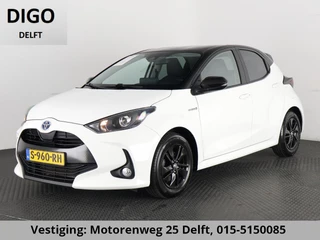Toyota Yaris 1.5 HYBRIDE BI-TONE SPORTS GARANTIE 6-2031 . ADAPTIEVE CRUISE CONTROL . DEALER ONDERHOUDEN . ACHTERUITRIJ CAMERA .