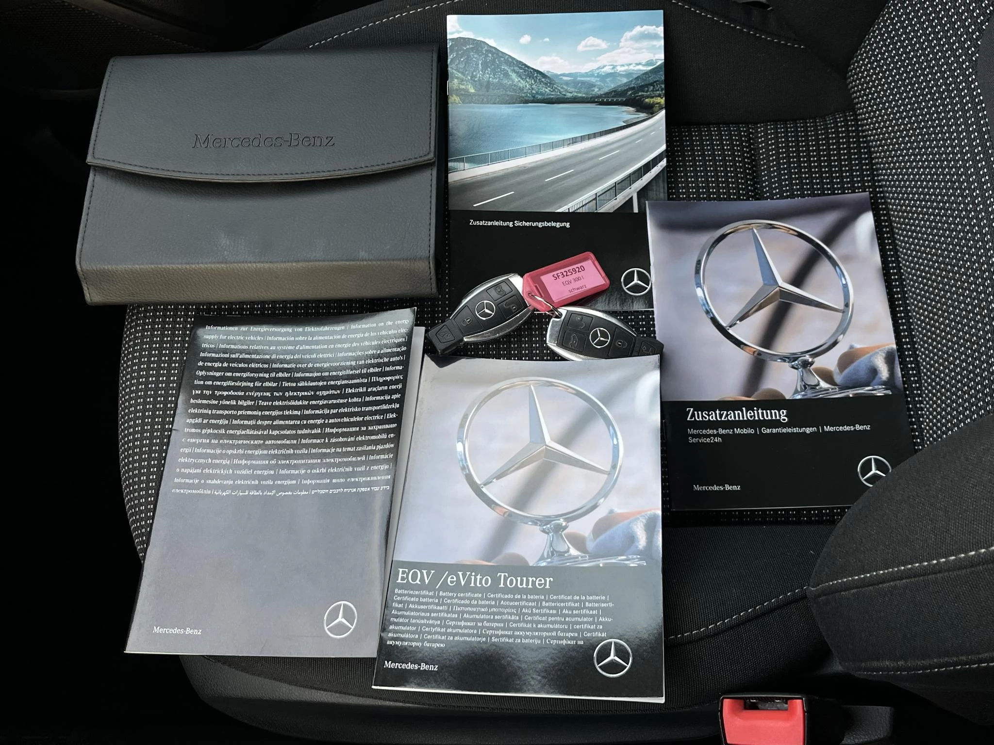 Hoofdafbeelding Mercedes-Benz EQV