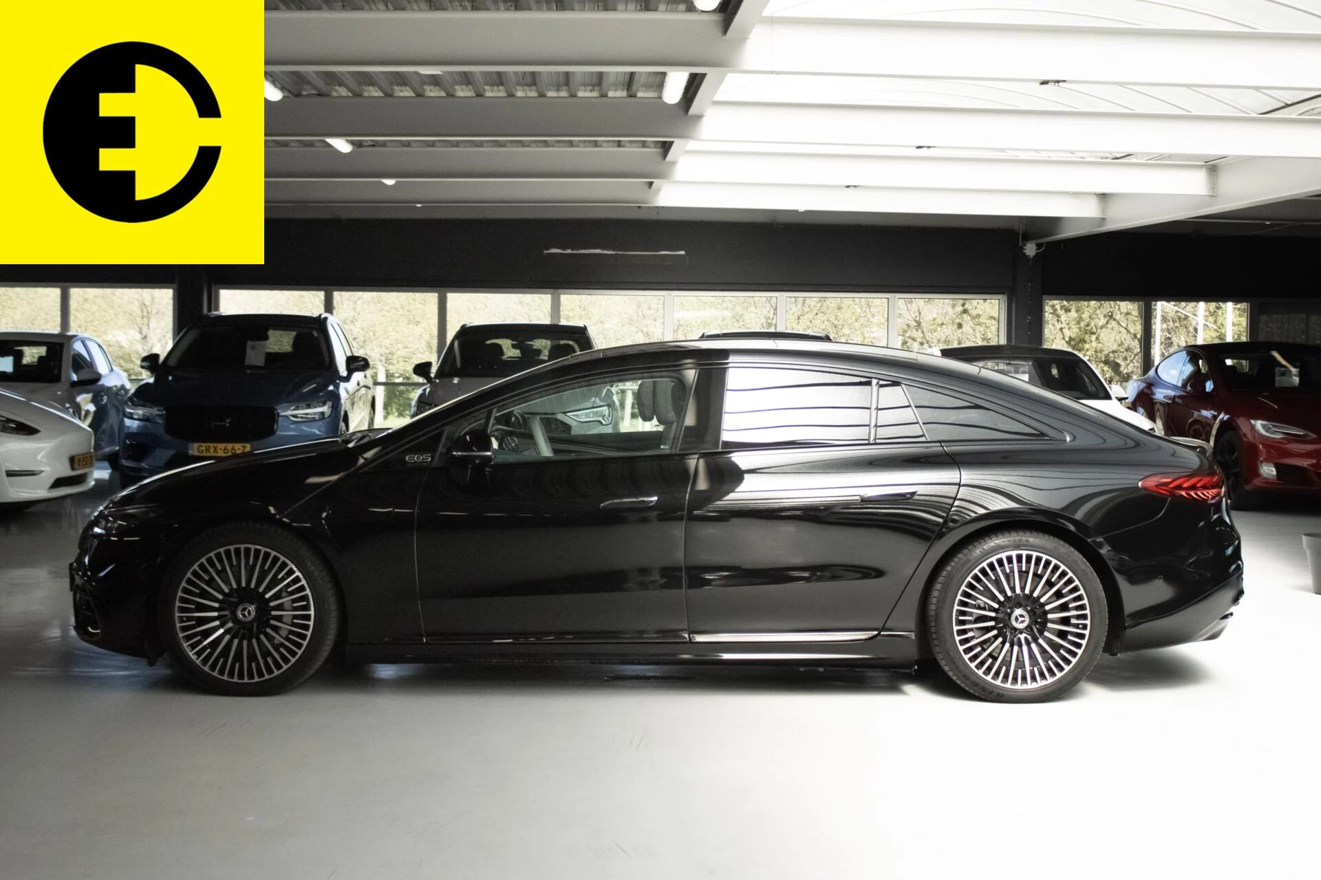 Hoofdafbeelding Mercedes-Benz EQS