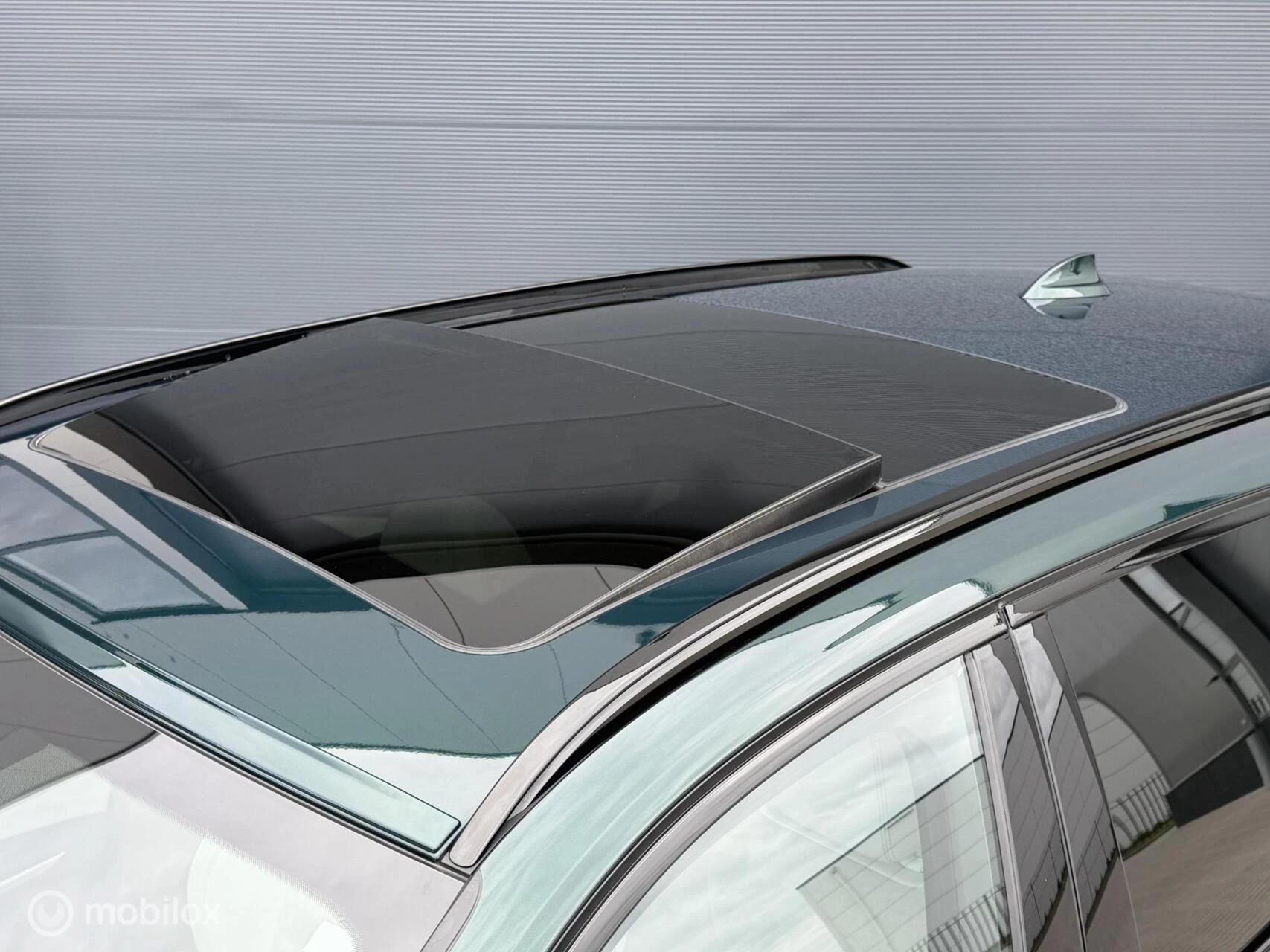 Hoofdafbeelding Alpina B3