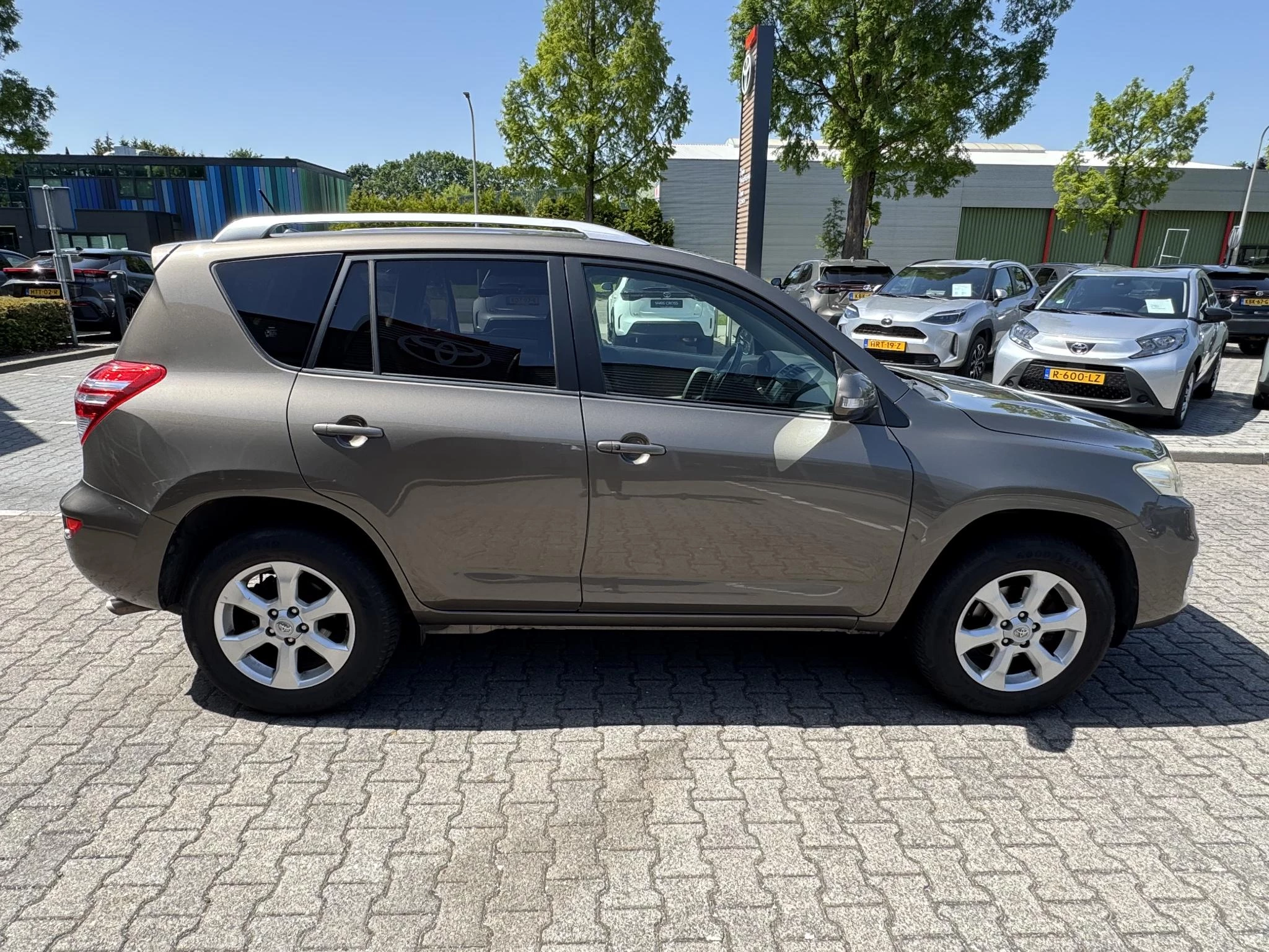 Hoofdafbeelding Toyota RAV4