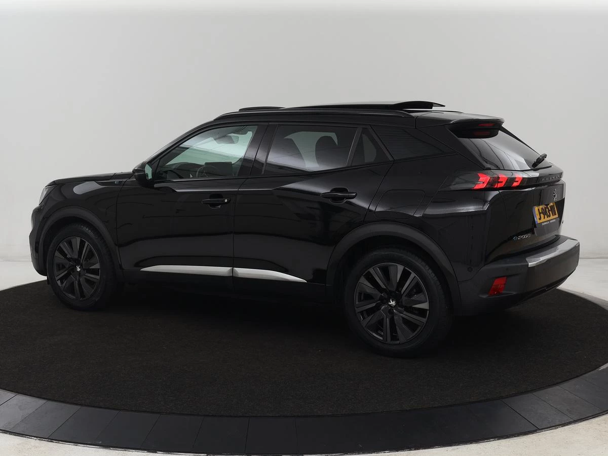 Hoofdafbeelding Peugeot e-2008