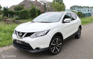 Nissan Qashqai 1.2 Tekna / Pano / Navi / 360' / Leder