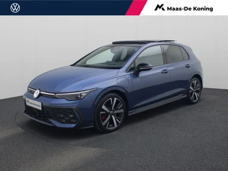 Hoofdafbeelding Volkswagen Golf Volkswagen Golf 1.5eHybrid 200kW/272PK GTE · Panoramadak · 360°Camera + Parkeersensoren · Stoelverwarming · Garantie t/m 23-03-2030 of 100000km.