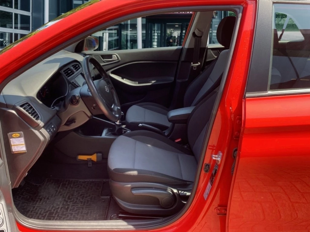 Hoofdafbeelding Hyundai i20