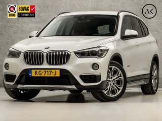 BMW X1 sDrive20i High Executive 192Pk Automaat (GROOT NAVI, HEAD-UP DISPLAY, LEDER, TREKHAAK, STOELVERWARMING, TREKHAAK, SPORTSTOELEN, SFEERVERLICHTING, CAMERA, NIEUWSTAAT)