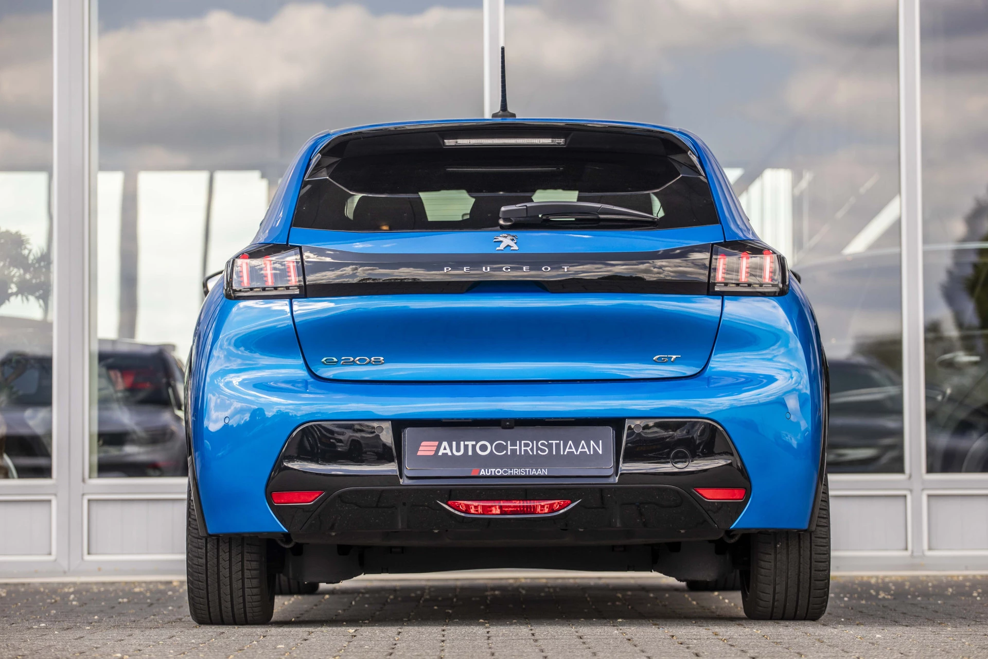 Hoofdafbeelding Peugeot e-208