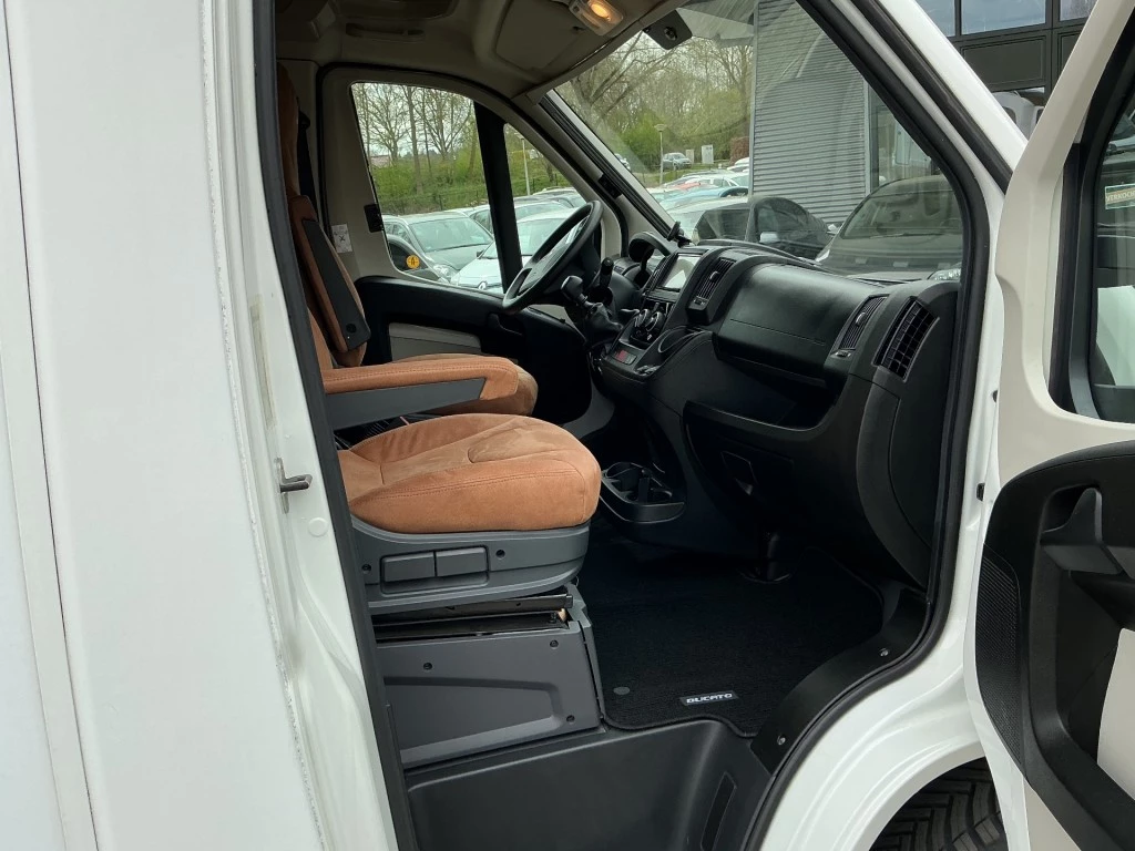 Hoofdafbeelding Bürstner Ixeo Bt6801