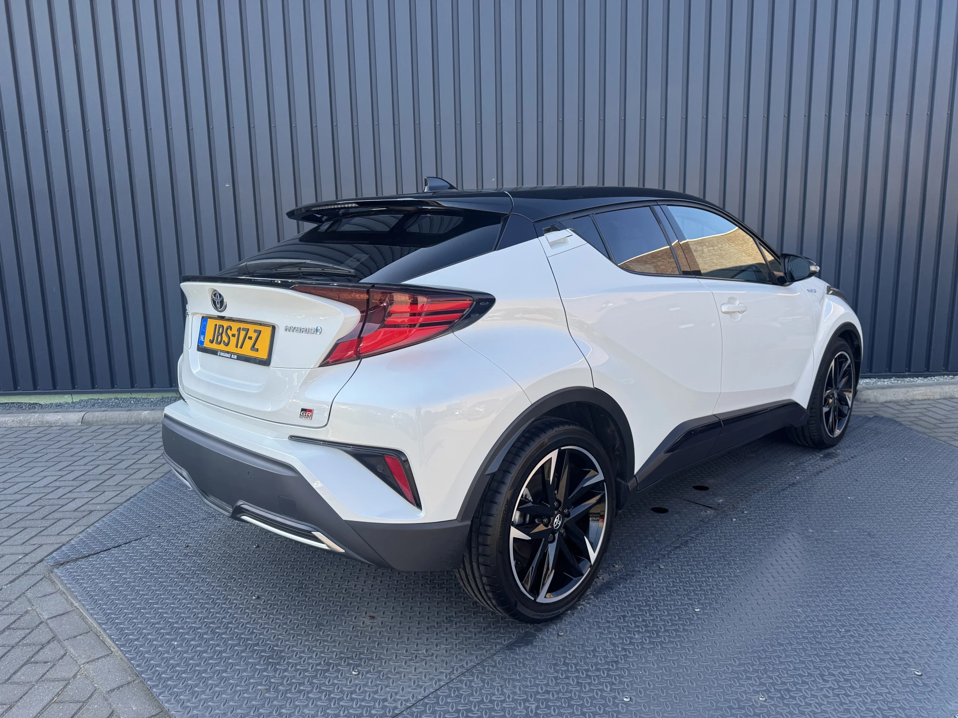 Hoofdafbeelding Toyota C-HR