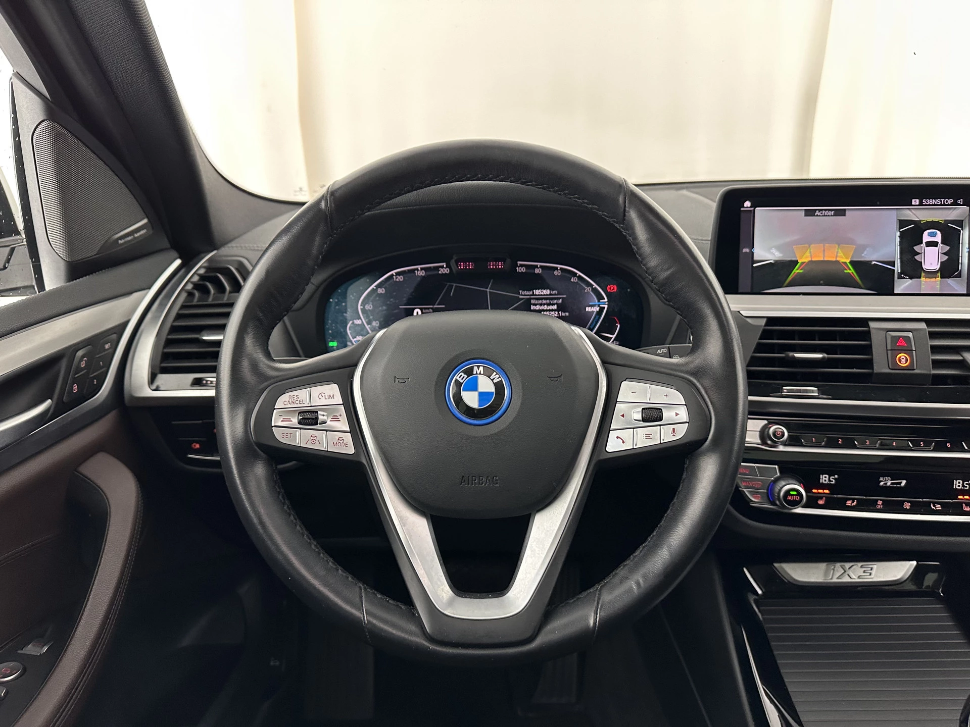 Hoofdafbeelding BMW iX3