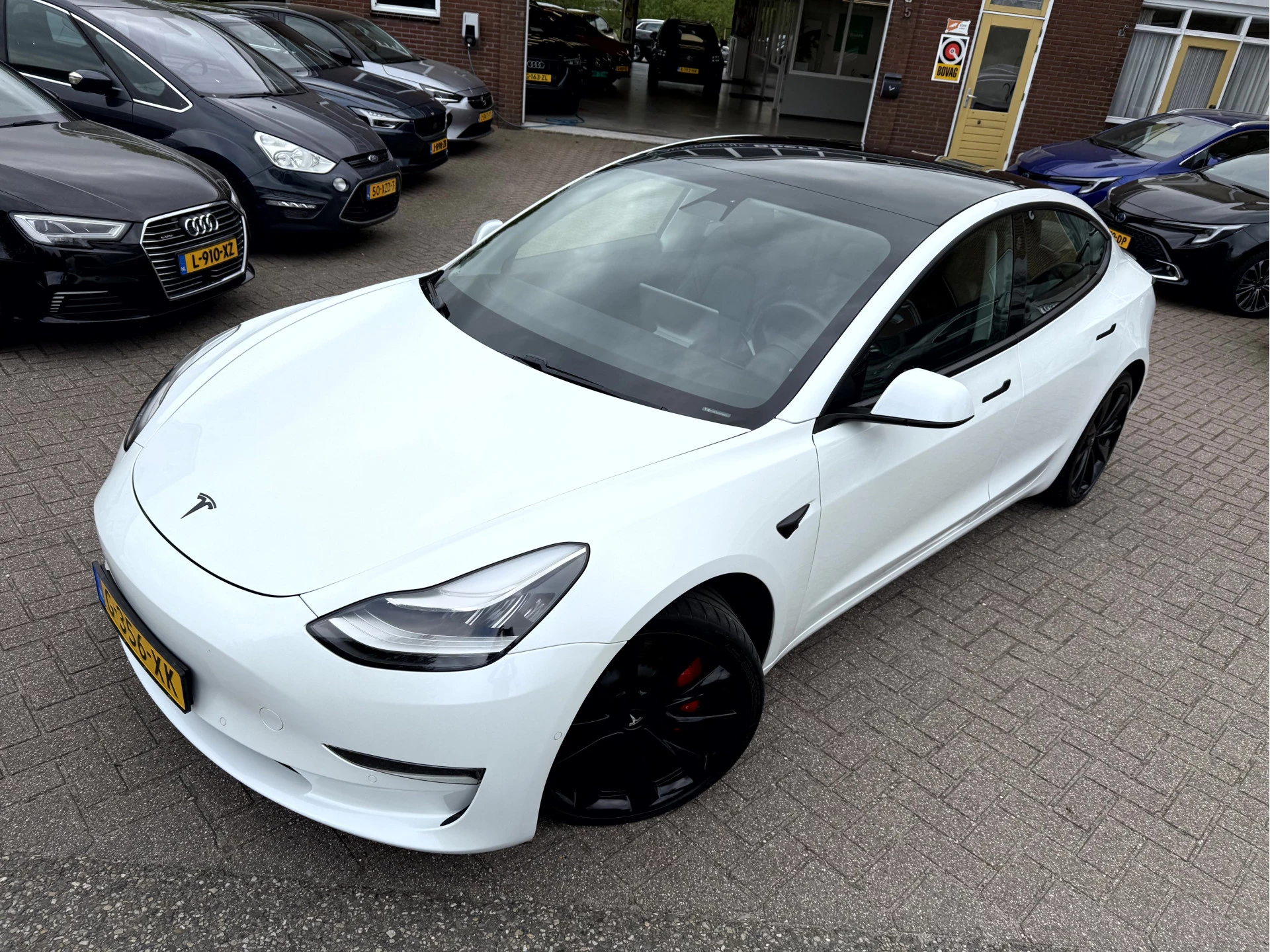 Hoofdafbeelding Tesla Model 3