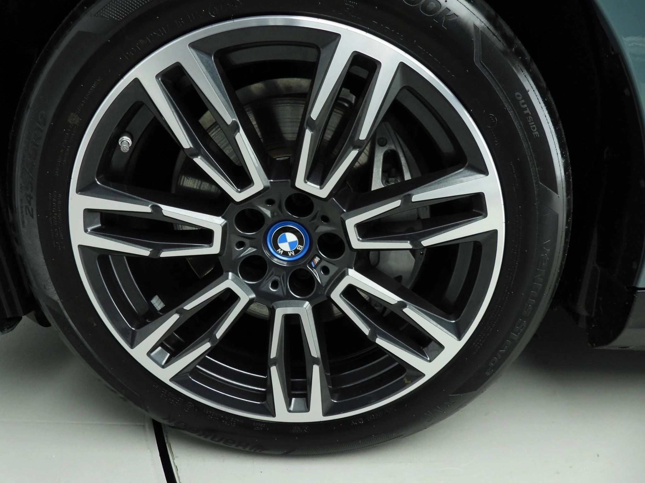 Hoofdafbeelding BMW i5