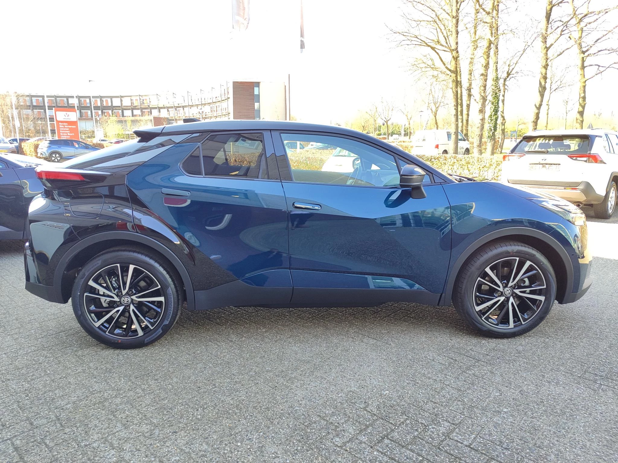 Hoofdafbeelding Toyota C-HR