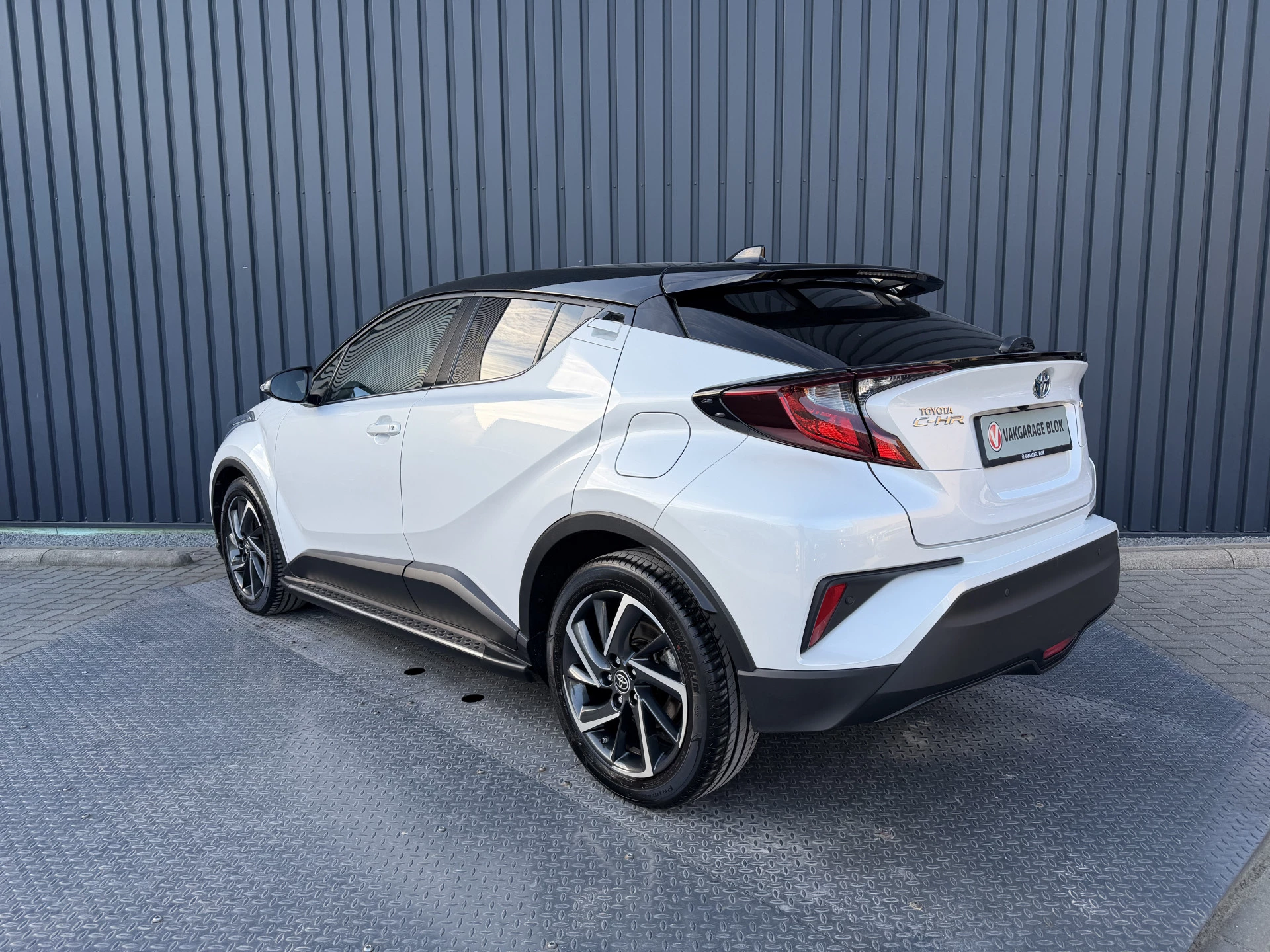 Hoofdafbeelding Toyota C-HR