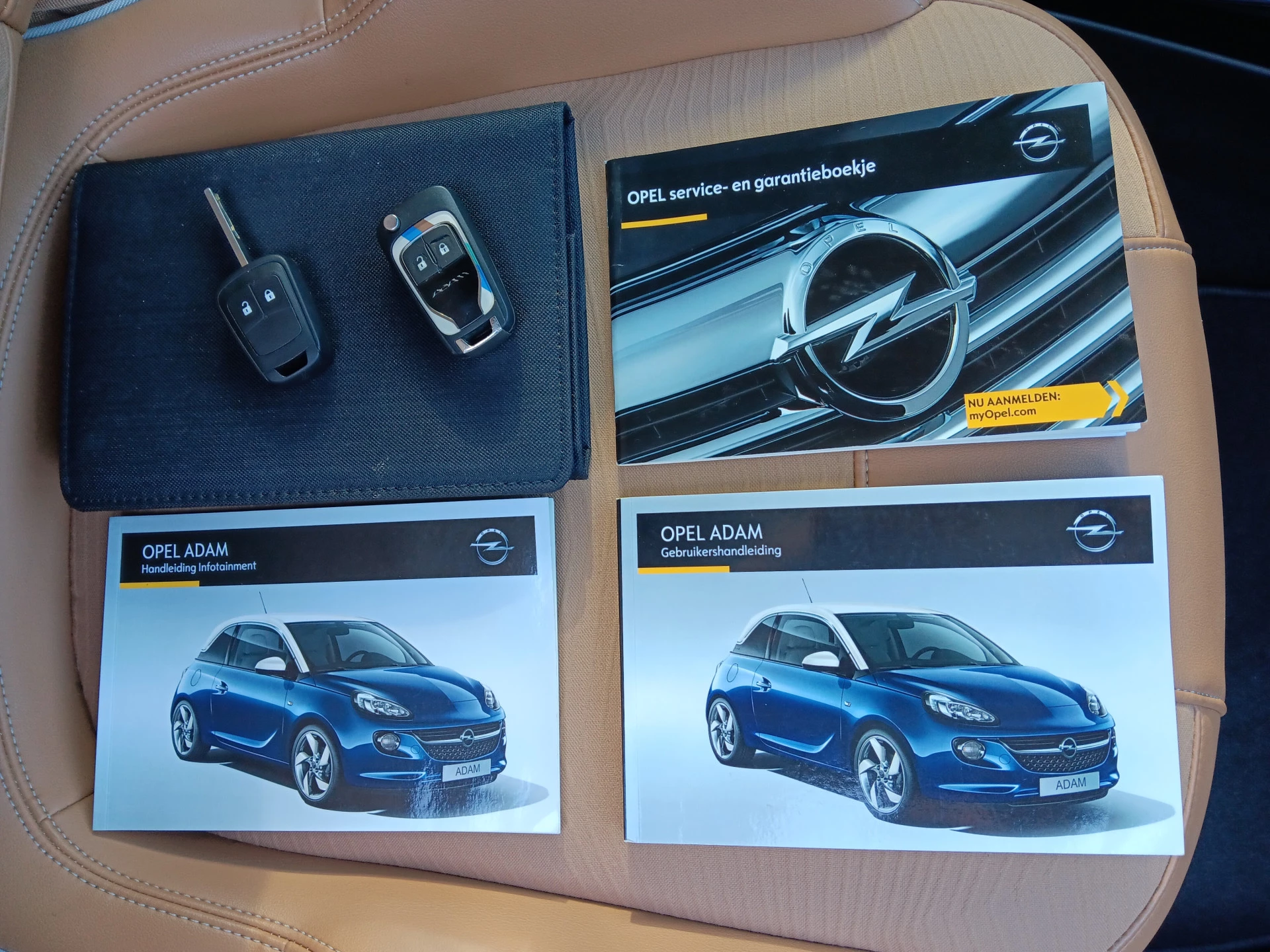 Hoofdafbeelding Opel ADAM