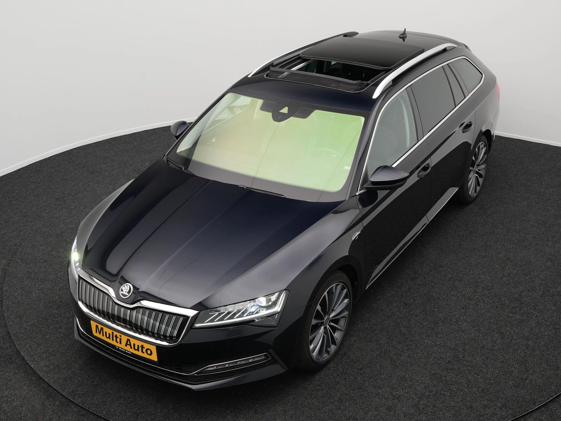 Hoofdafbeelding Škoda Superb