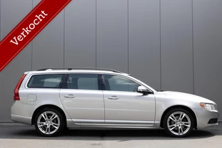 Hoofdafbeelding Volvo V70 Volvo V70 2.0 Summum Youngtimer|Automaat|Xenon|Clima|Stoelverwarming