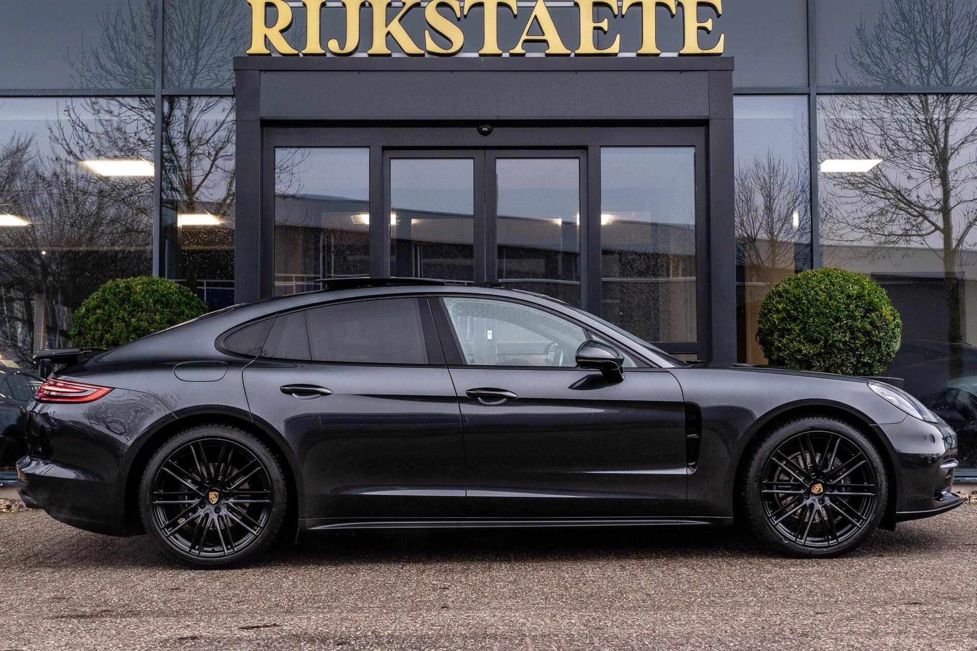 Hoofdafbeelding Porsche Panamera