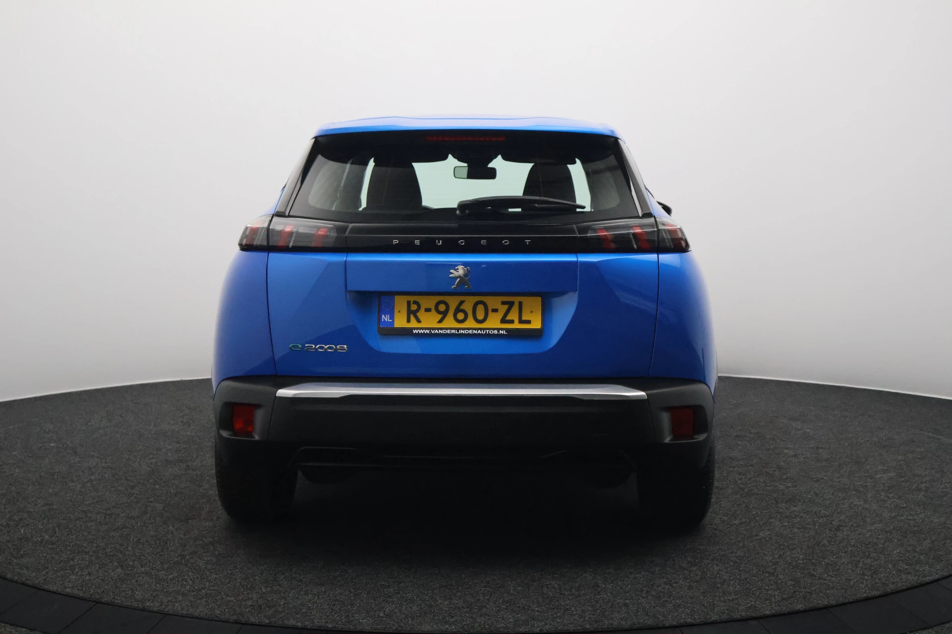 Hoofdafbeelding Peugeot e-2008