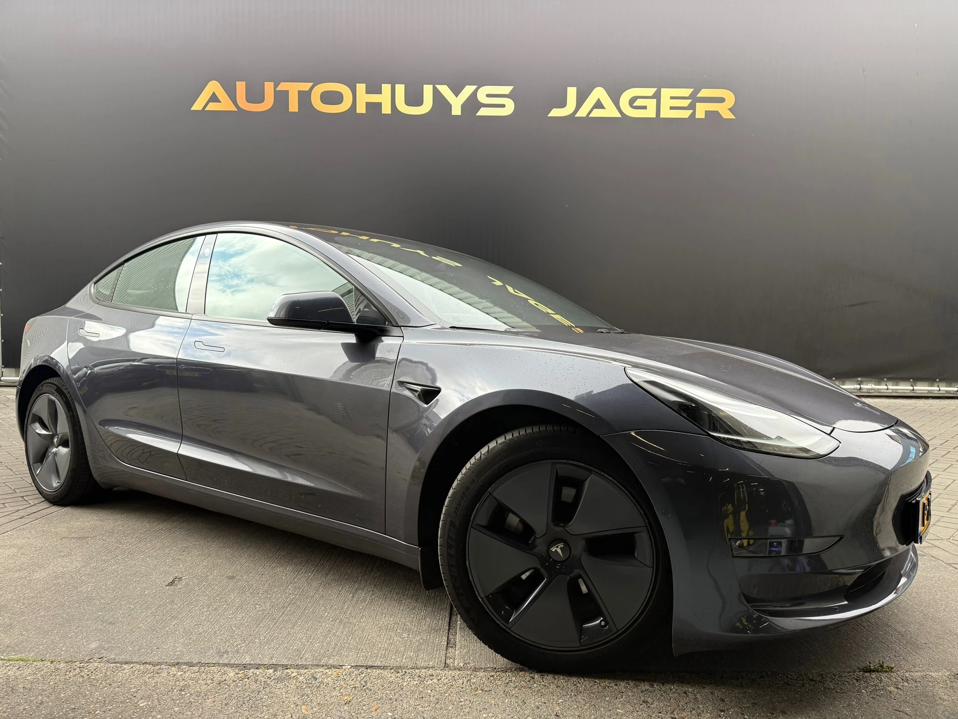 Hoofdafbeelding Tesla Model 3