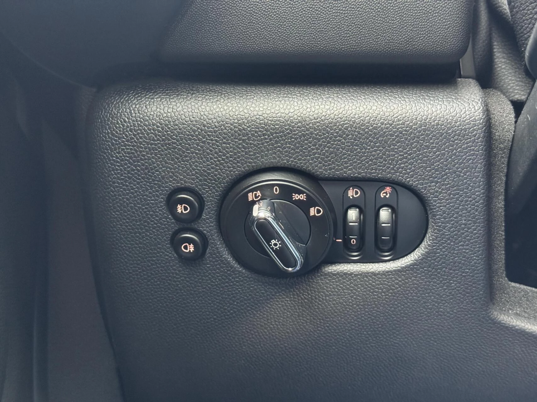 Hoofdafbeelding MINI One