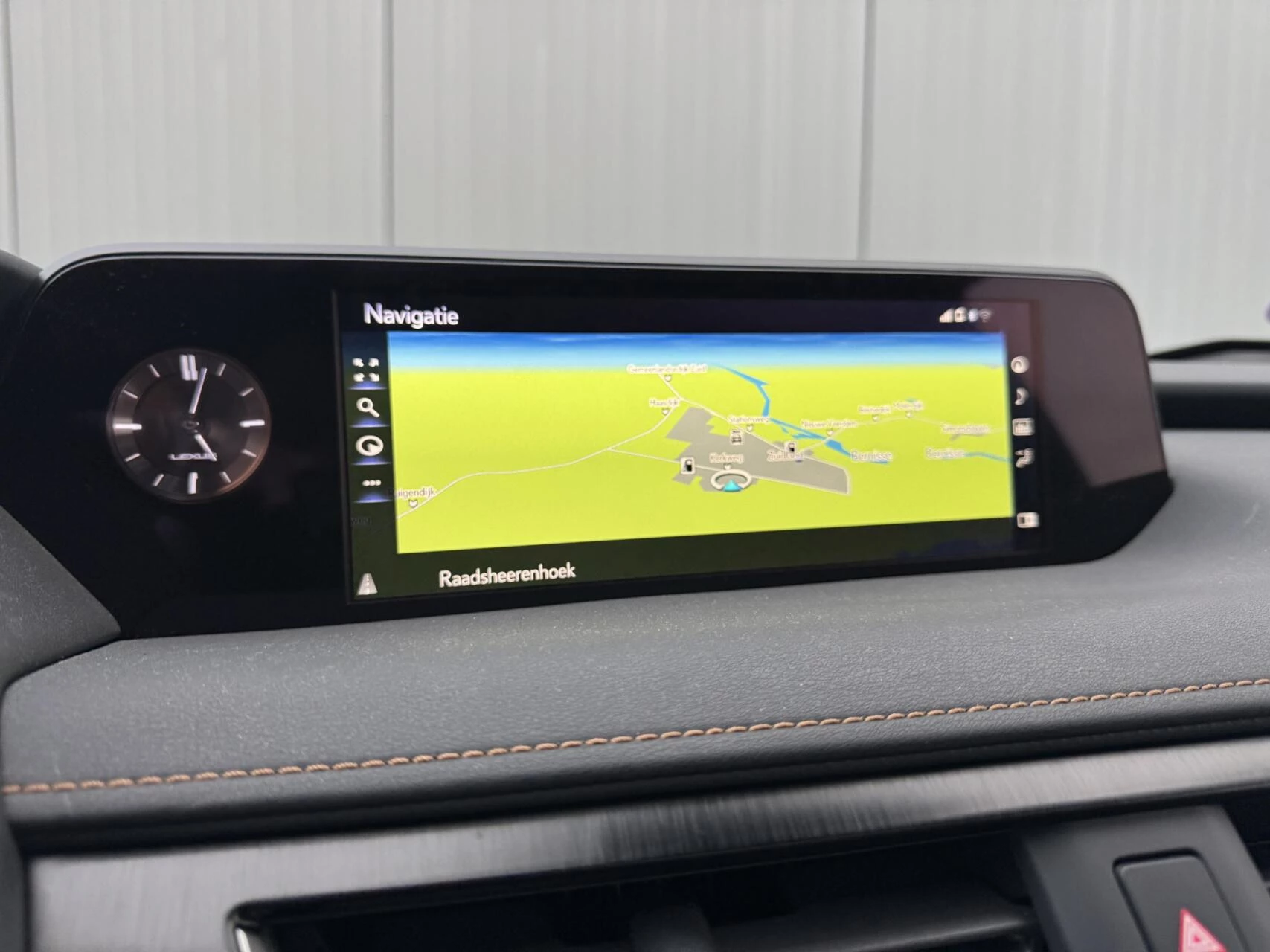 Hoofdafbeelding Lexus UX