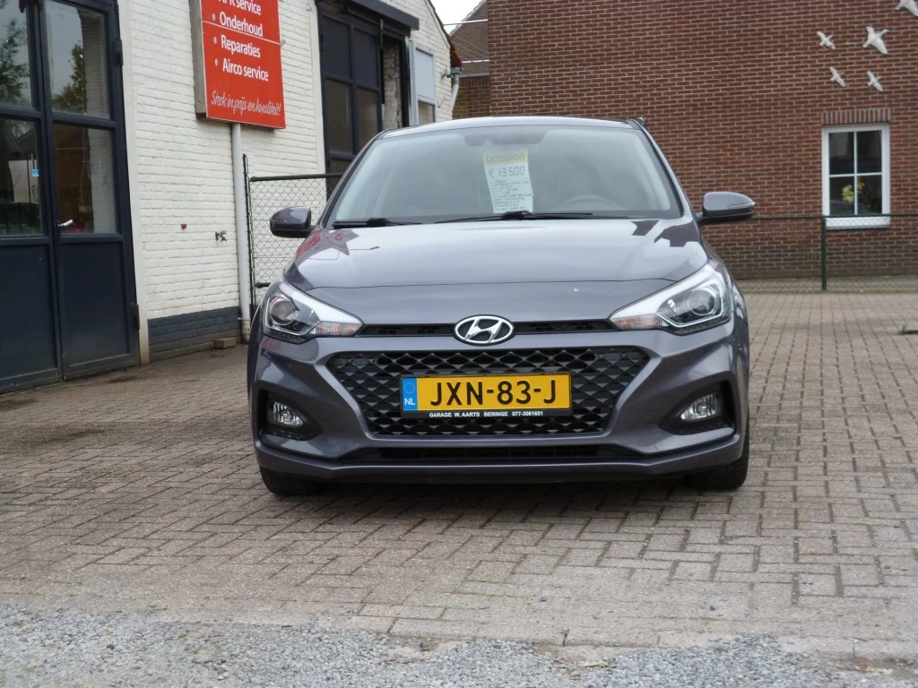Hoofdafbeelding Hyundai i20