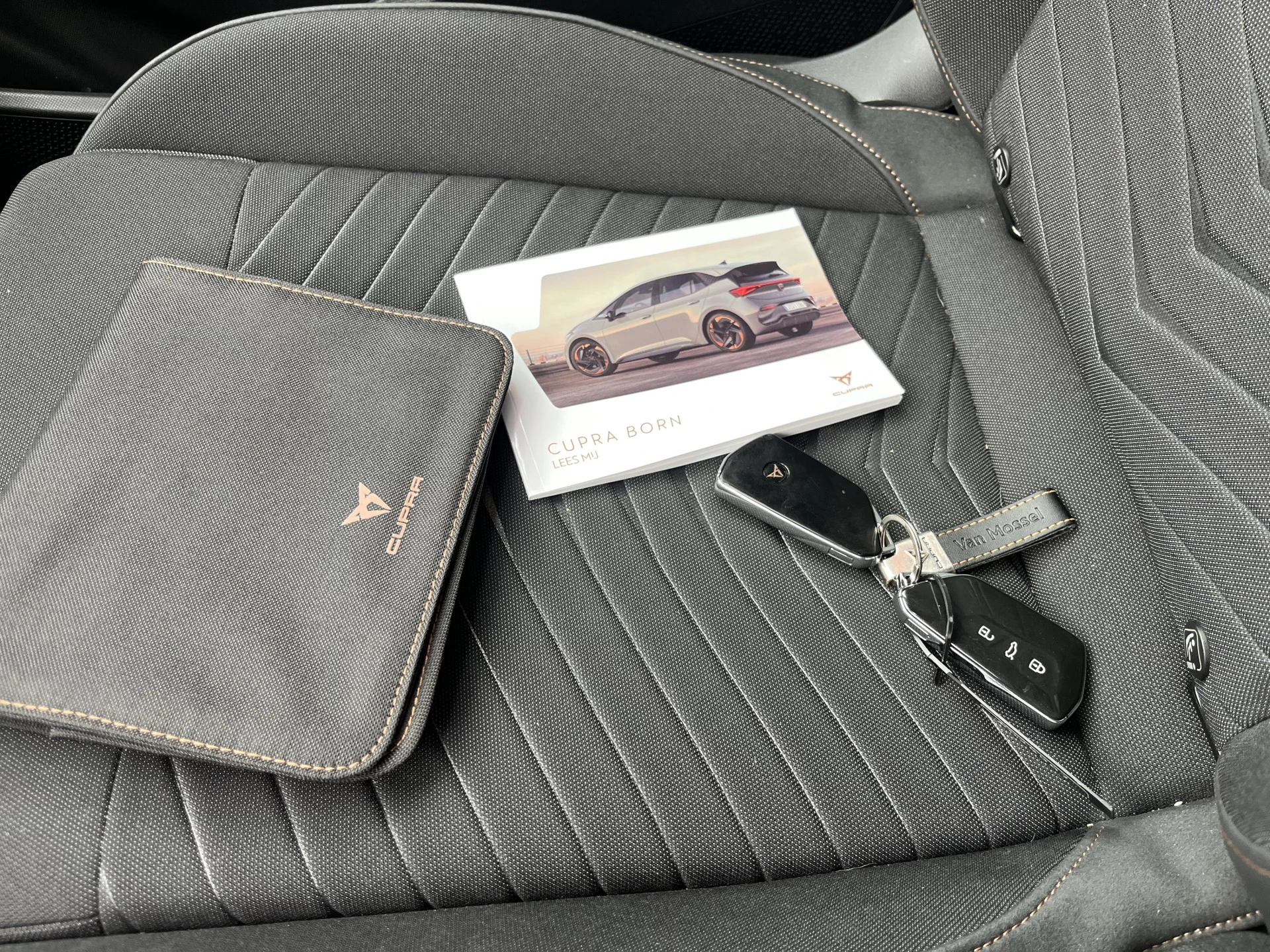 Hoofdafbeelding CUPRA Born