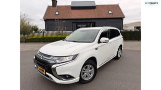 Mitsubishi Outlander 2.4 PHEV AWD Plug-in Hybride Intense+ Navigatie Camera Trekhaak