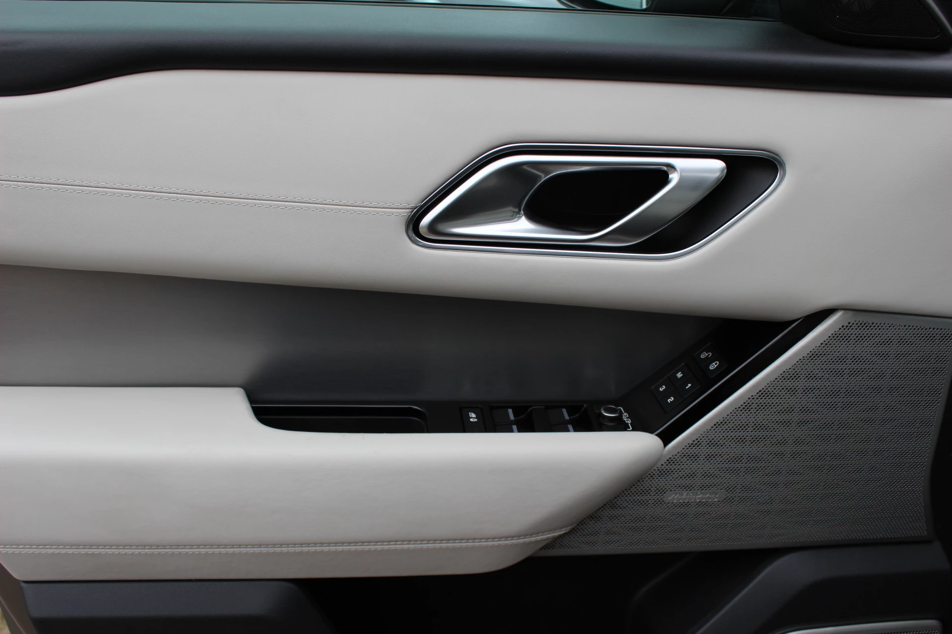 Hoofdafbeelding Land Rover Range Rover Velar