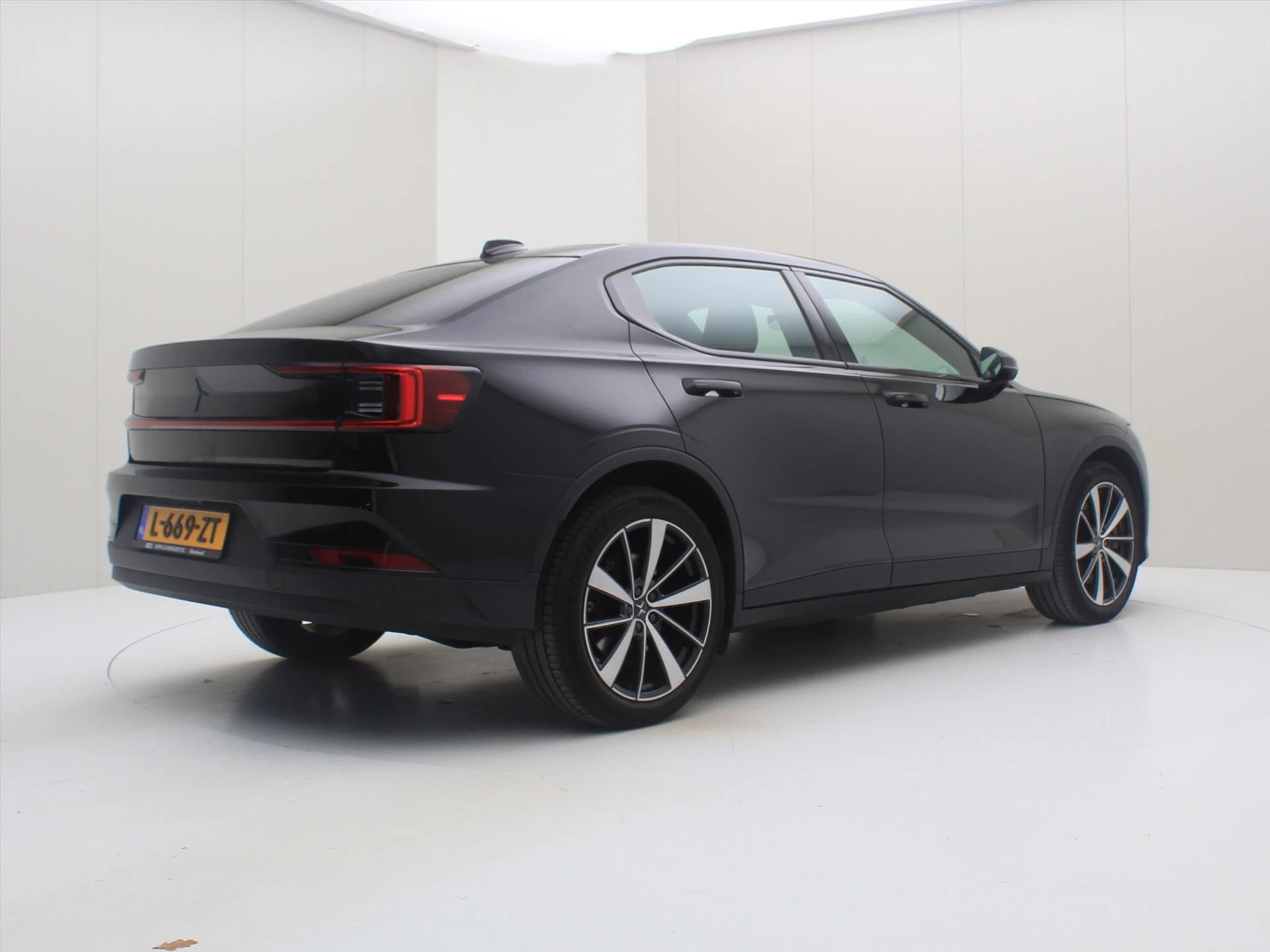 Hoofdafbeelding Polestar 2