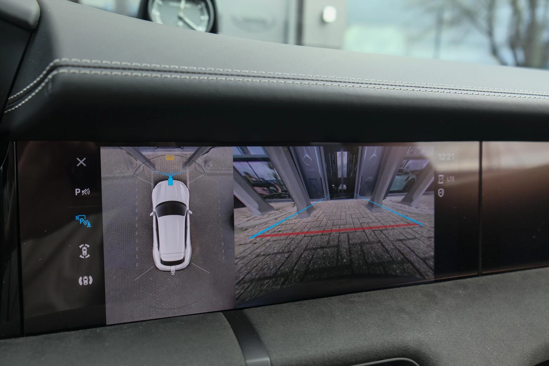 Hoofdafbeelding Porsche Taycan