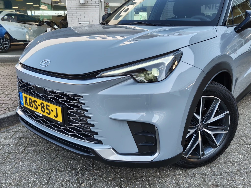 Hoofdafbeelding Lexus LBX