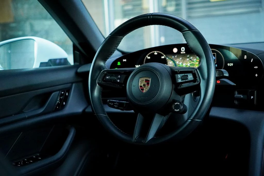 Hoofdafbeelding Porsche Taycan