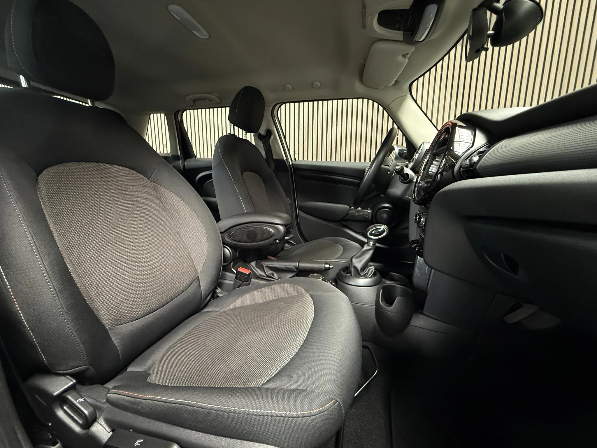 Hoofdafbeelding MINI 5-deurs
