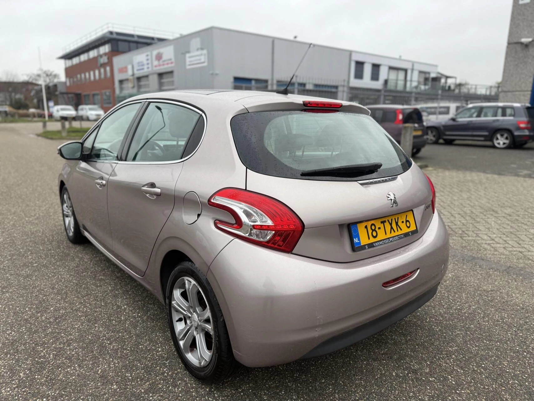 Hoofdafbeelding Peugeot 208