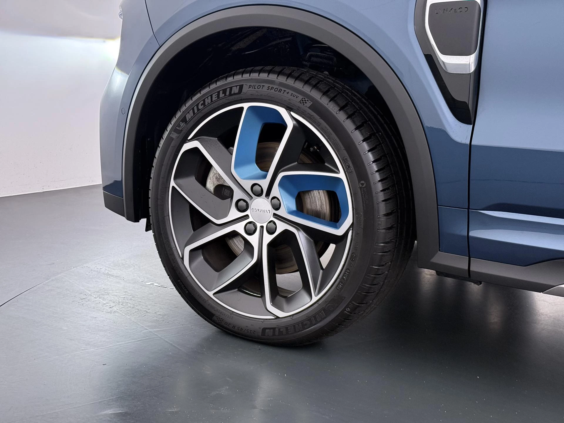 Hoofdafbeelding Lynk & Co 01