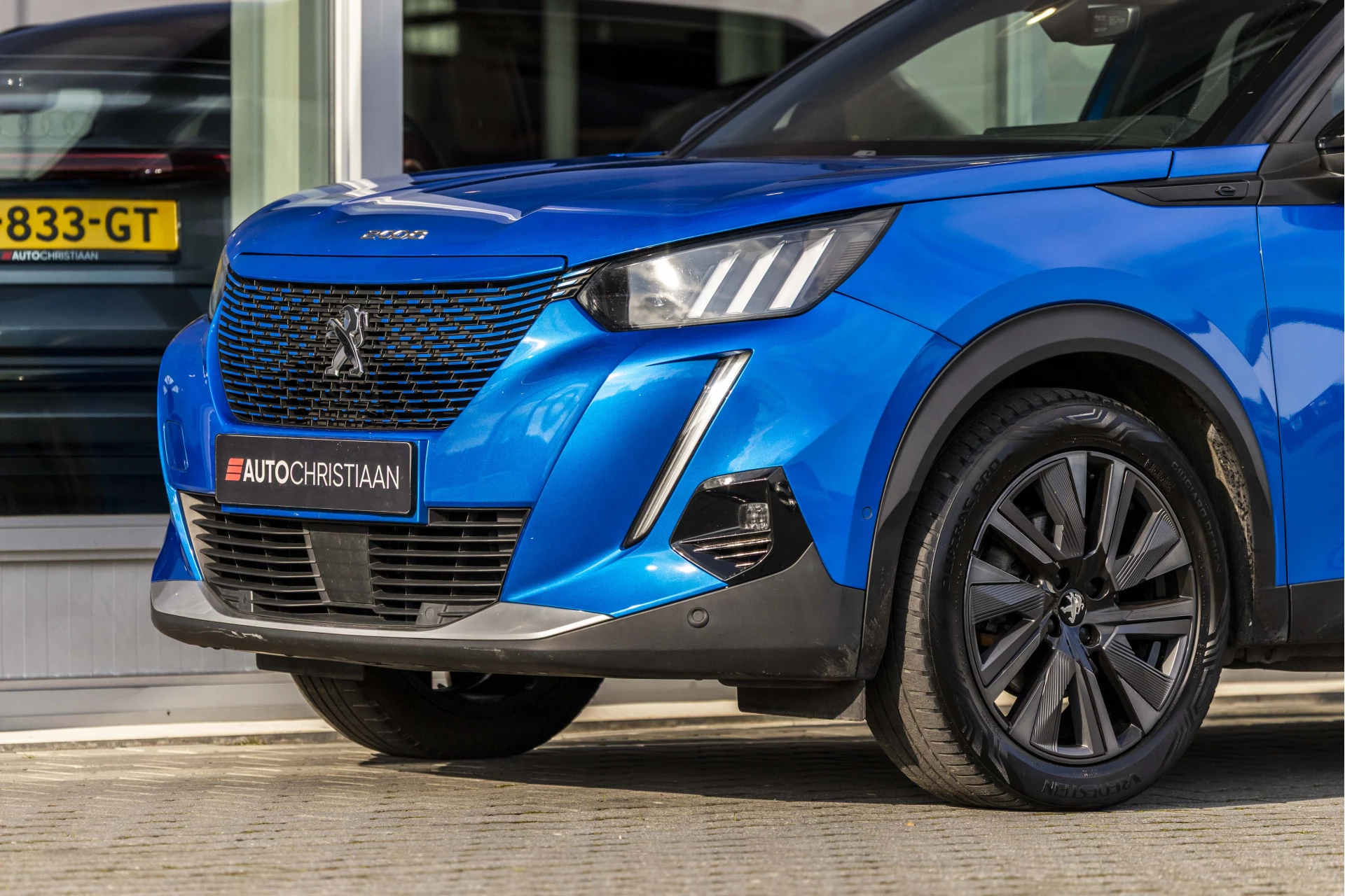 Hoofdafbeelding Peugeot e-2008