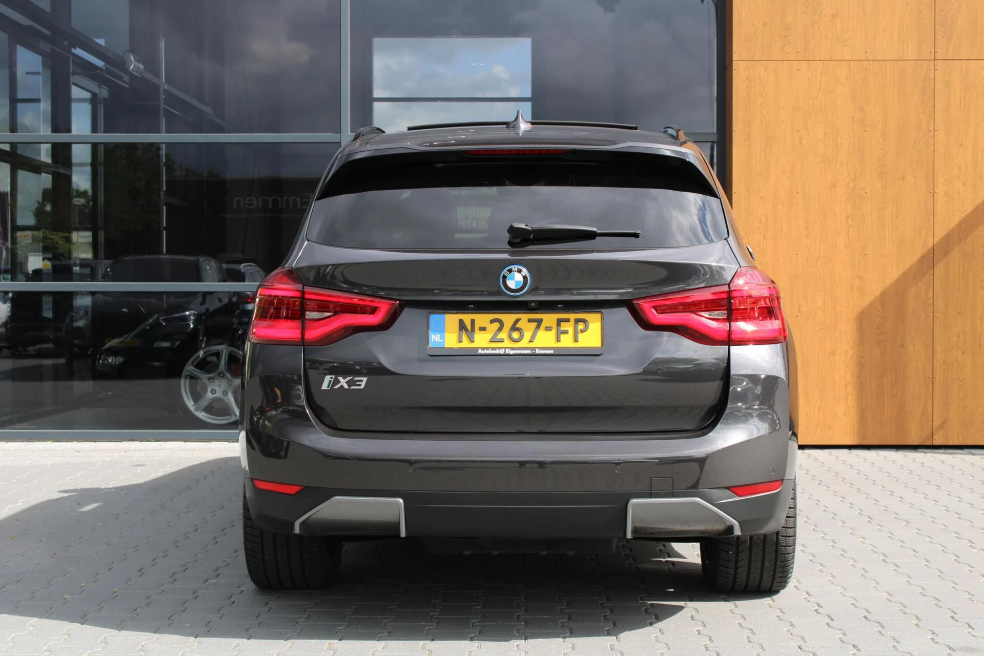 Hoofdafbeelding BMW iX3