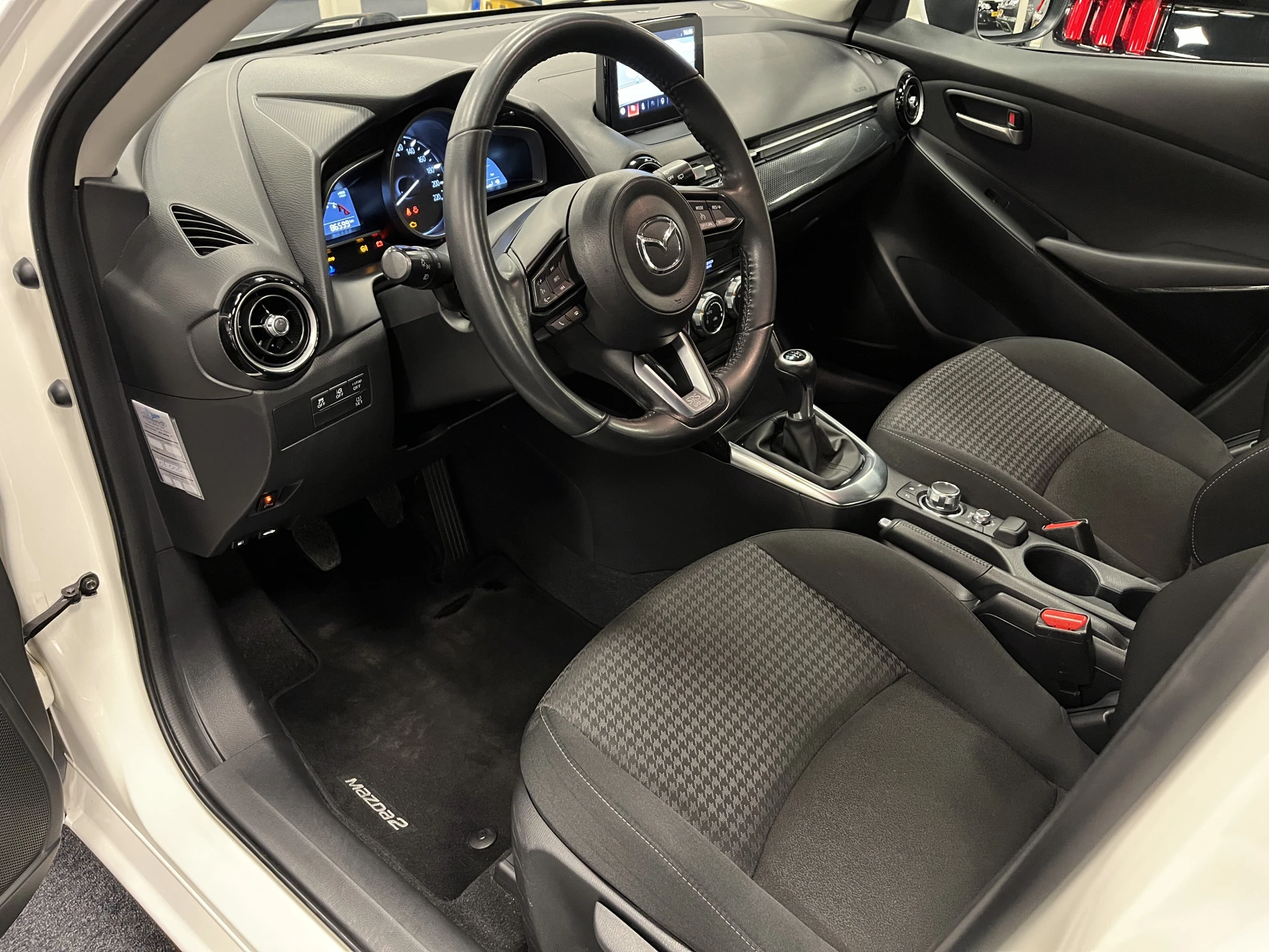 Hoofdafbeelding Mazda 2