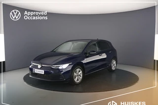 Hoofdafbeelding Volkswagen Golf Volkswagen Golf Life Business 1.5 eTSI 130pk DSG Automaat Adaptive cruise control, Achteruitrijcamera, Stuurwiel verwarmd, Parkeersensoren, App connect, Stoelverwarming