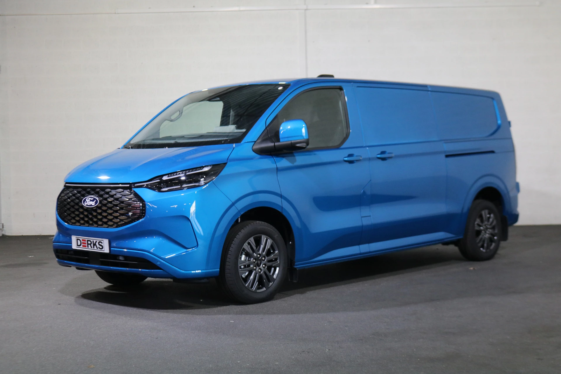 Hoofdafbeelding Ford E-Transit Custom