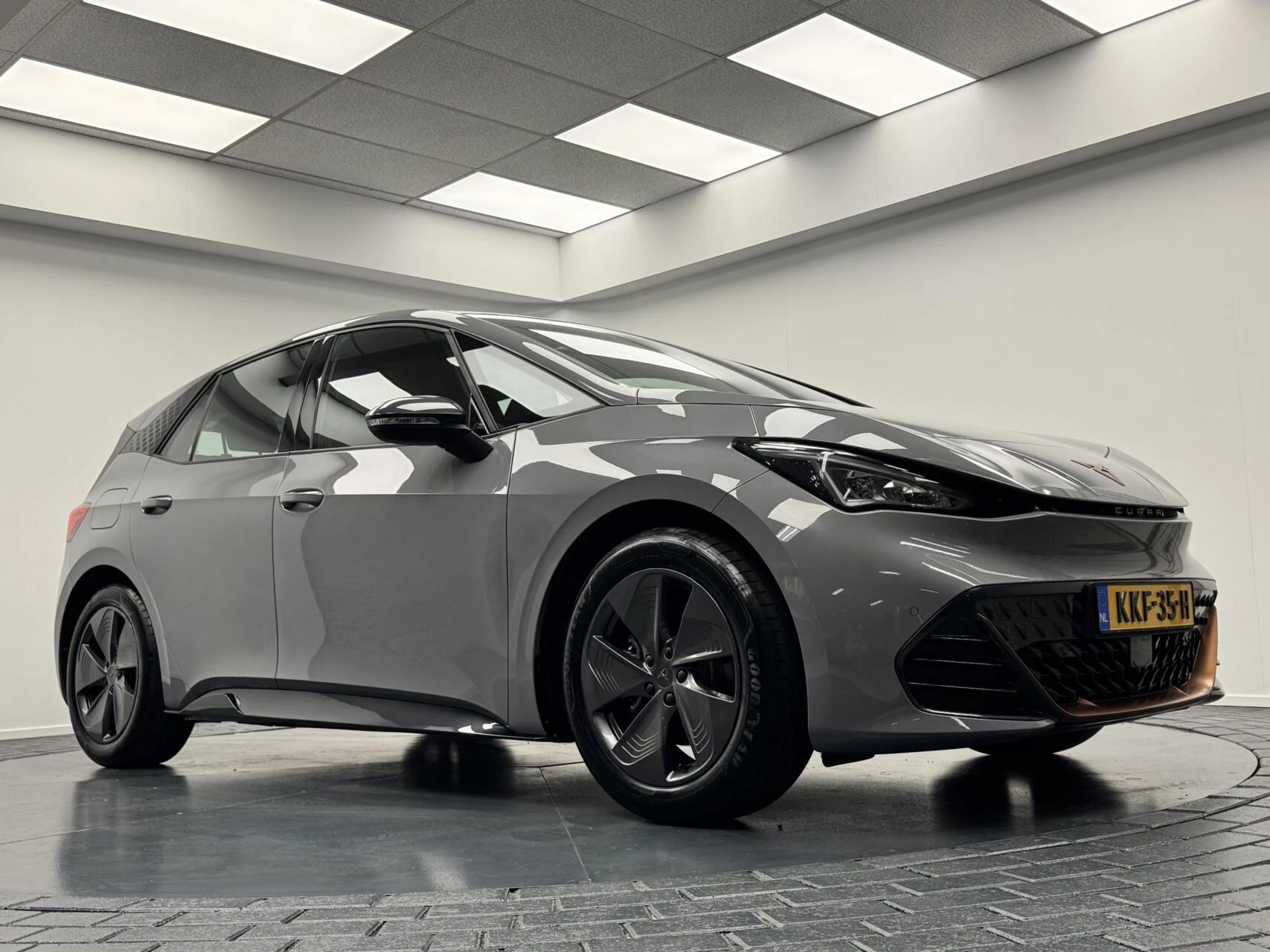 Hoofdafbeelding CUPRA Born