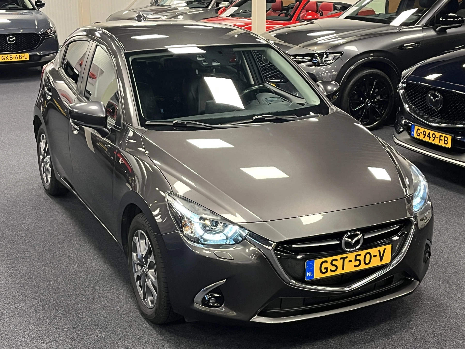 Hoofdafbeelding Mazda 2
