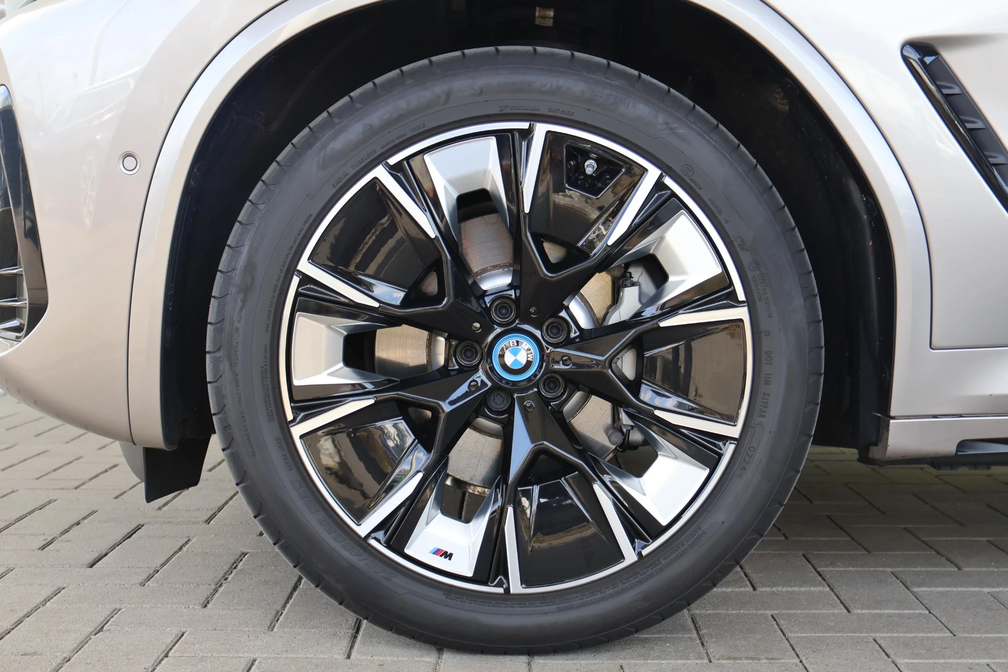 Hoofdafbeelding BMW iX3