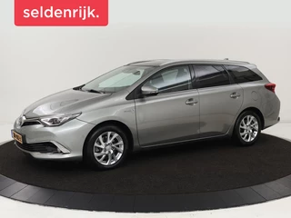 Toyota Auris 1.8 Hybrid Lease Pro | Panoramadak |  Stoelverwarming | Trekhaak | Camera | Navigatie | Keyless | Full LED | Park Assist | Cruise control | Half leder | Cruise control